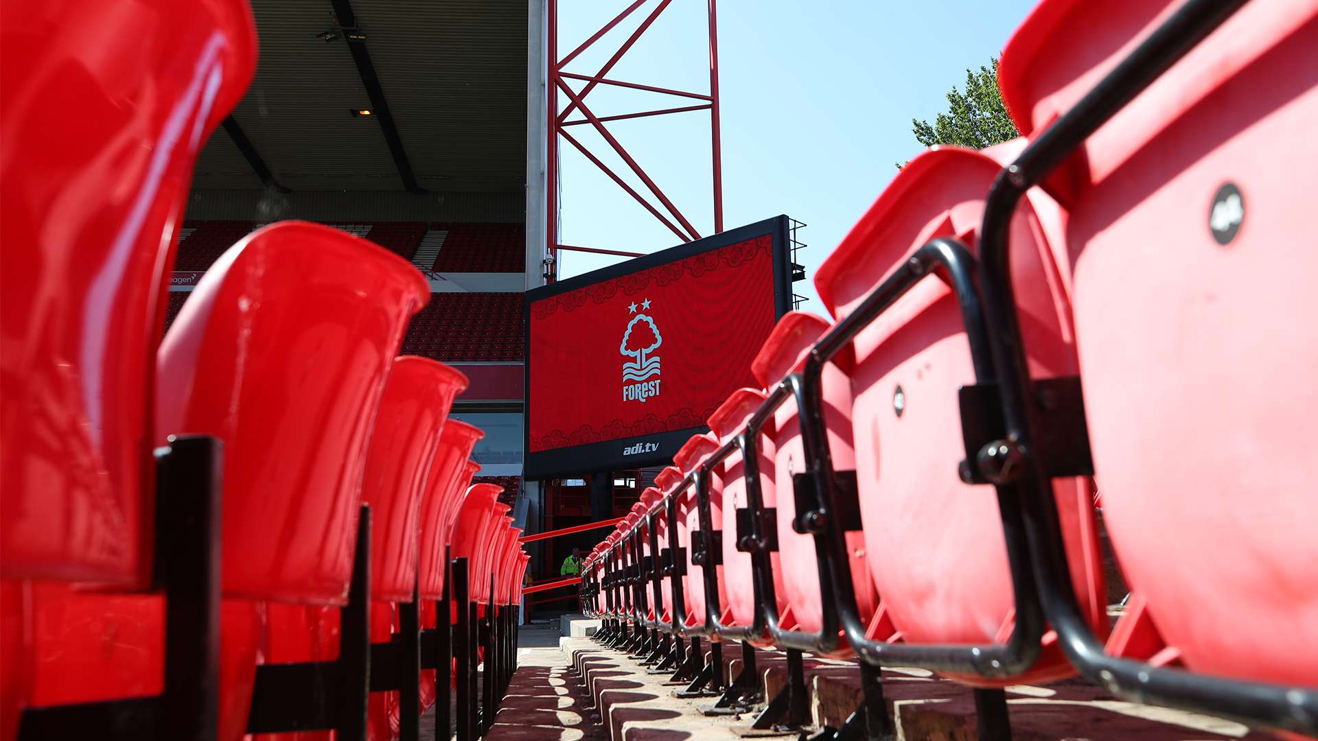 位球员的引 位球员的引